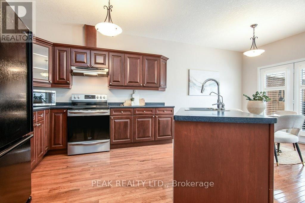 3 - 900 DOON VILLAGE ROAD Image 16