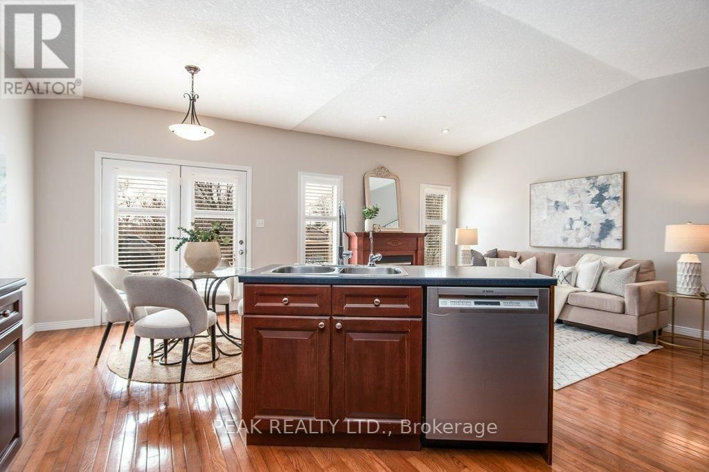 3 - 900 DOON VILLAGE ROAD Image 22