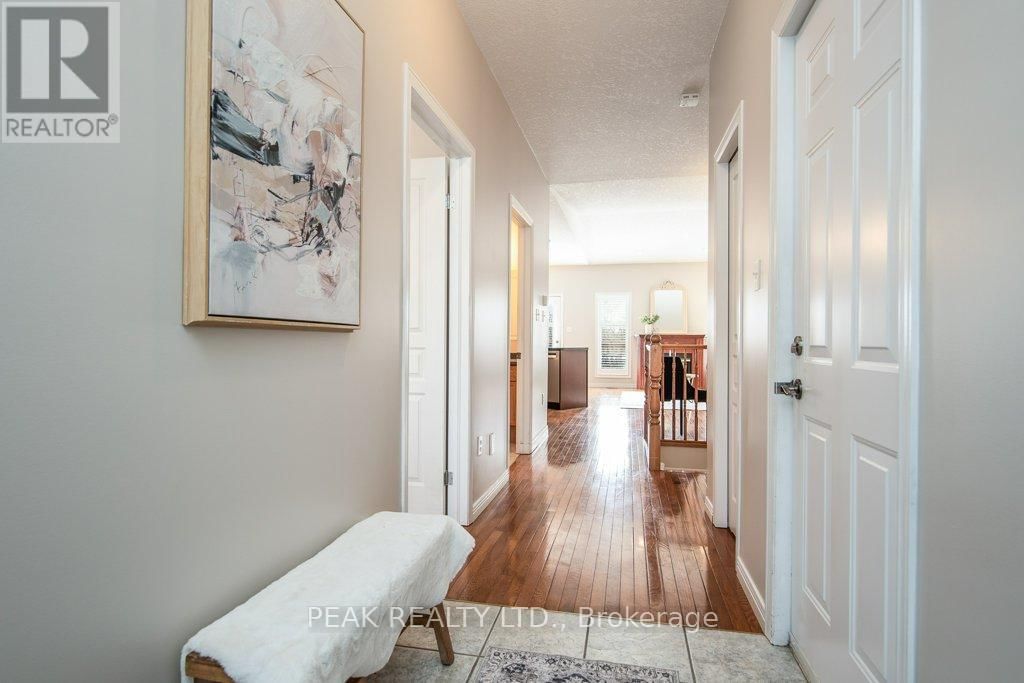 3 - 900 DOON VILLAGE ROAD Image 4