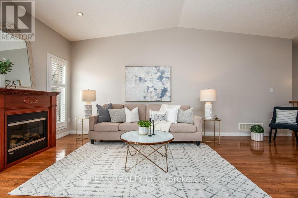 3 - 900 DOON VILLAGE ROAD Image 8