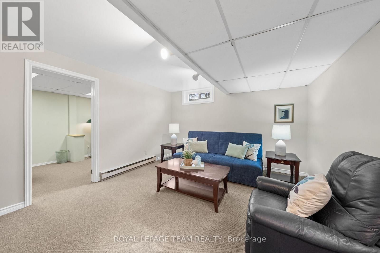 7942 DECARIE DRIVE Image 25