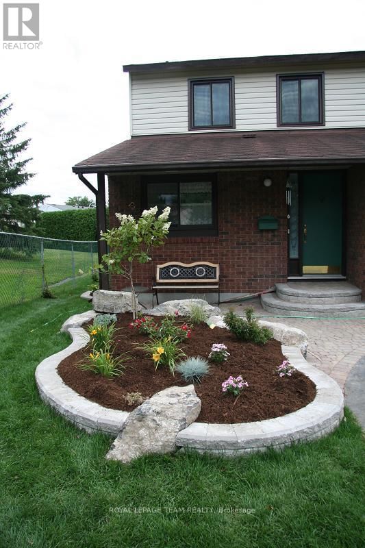 7942 DECARIE DRIVE Image 33