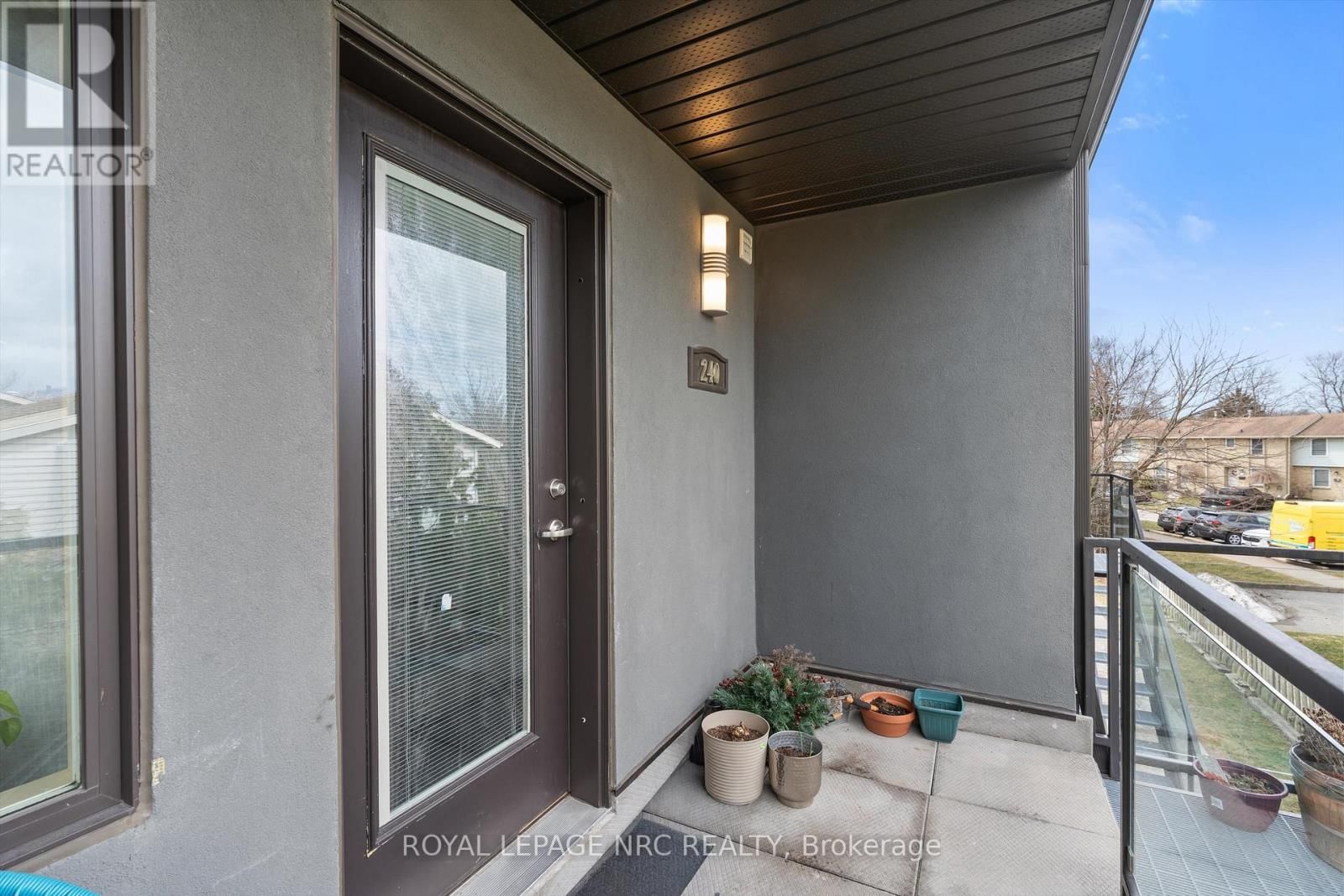 240 - 411 LAKE STREET Image 5