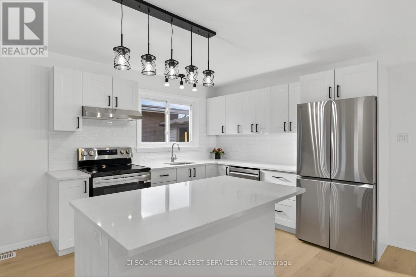 1092 GLENDALE DRIVE Image 10