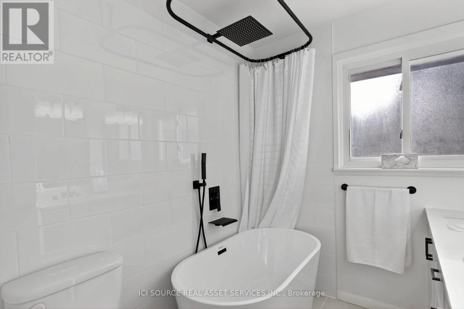 1092 GLENDALE DRIVE Image 15