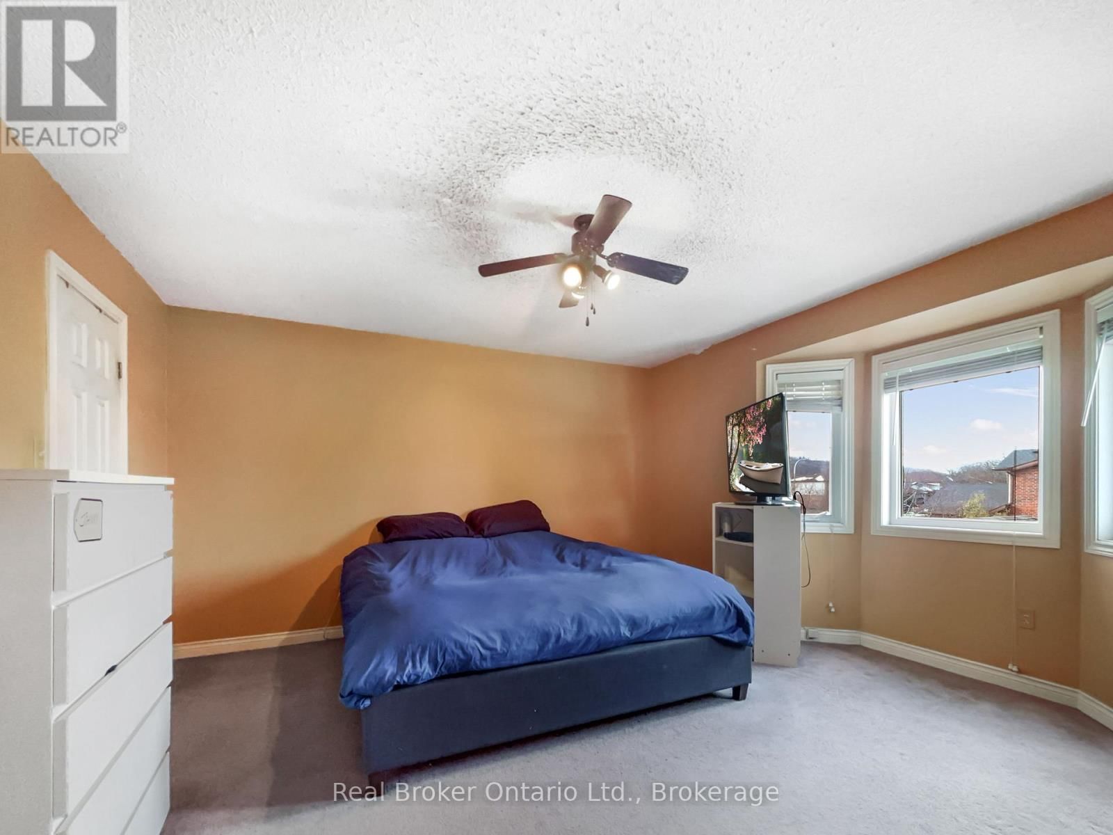 47 DYNASTY AVENUE Image 19