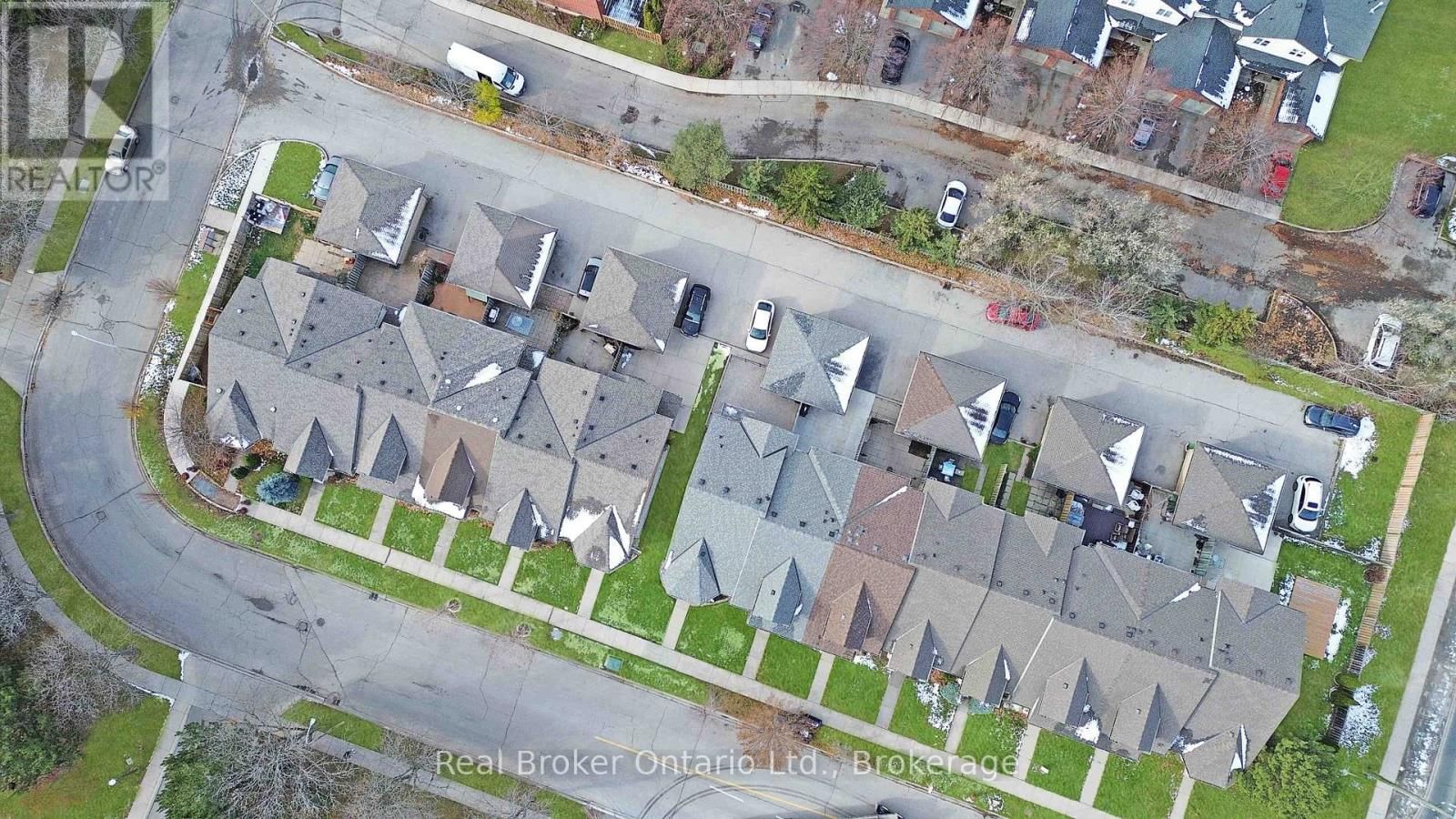 47 DYNASTY AVENUE Image 27