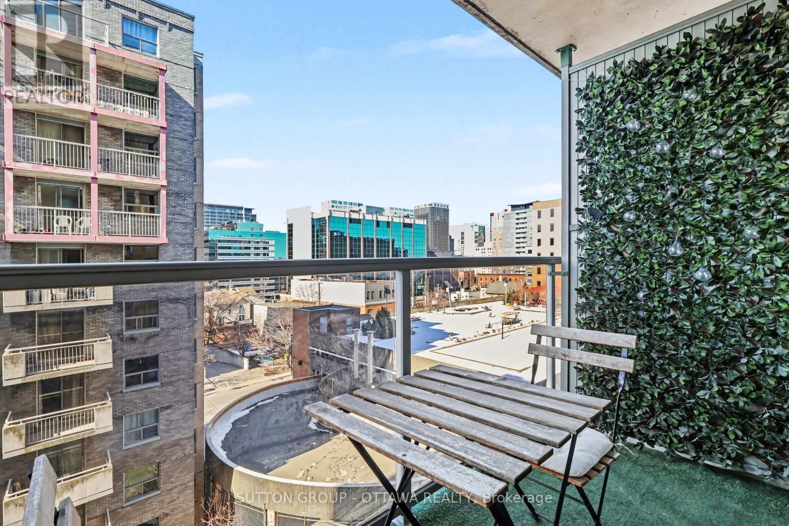 703 - 429 SOMERSET STREET WEST Image 18