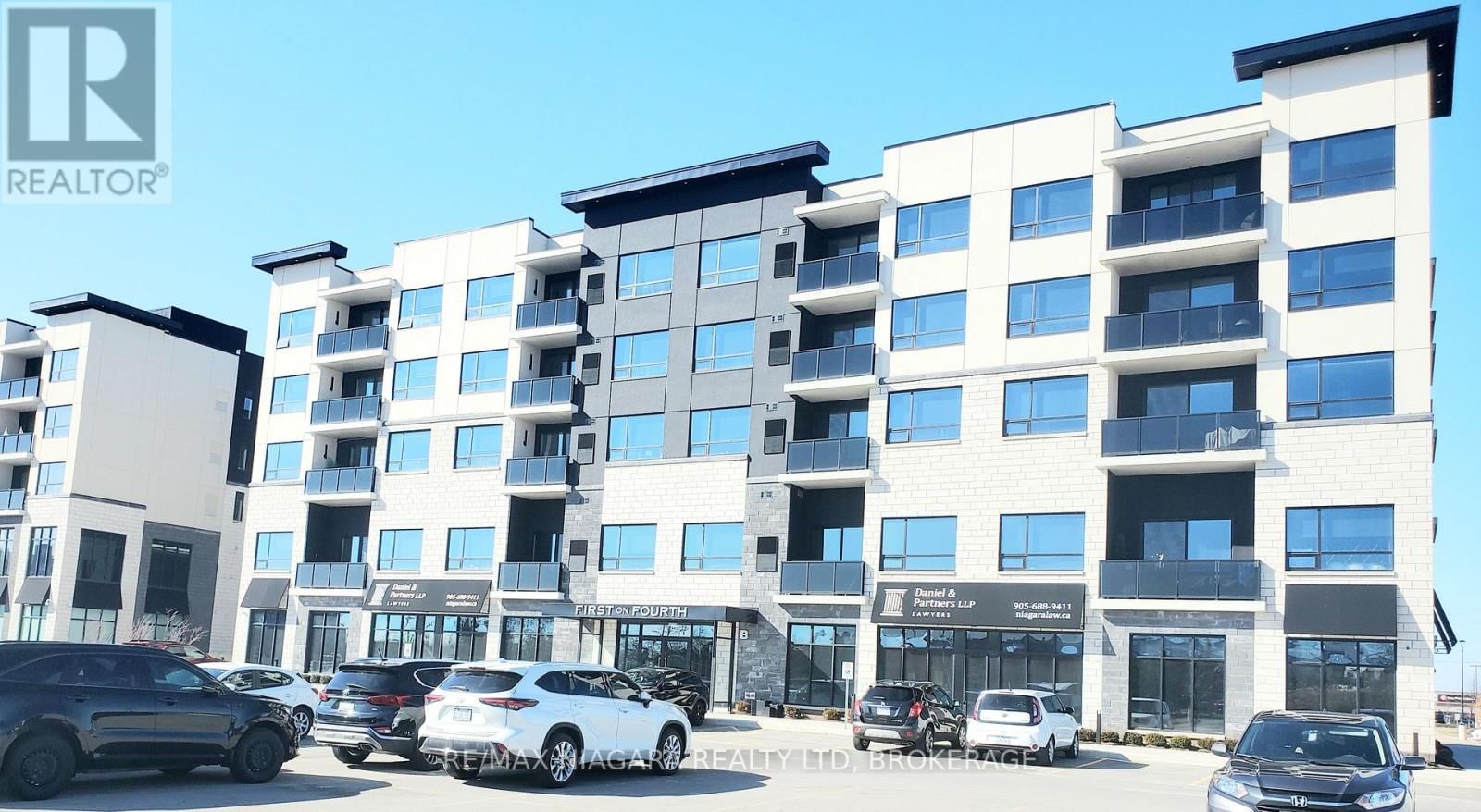 505 - 300B FOURTH AVENUE Image 27