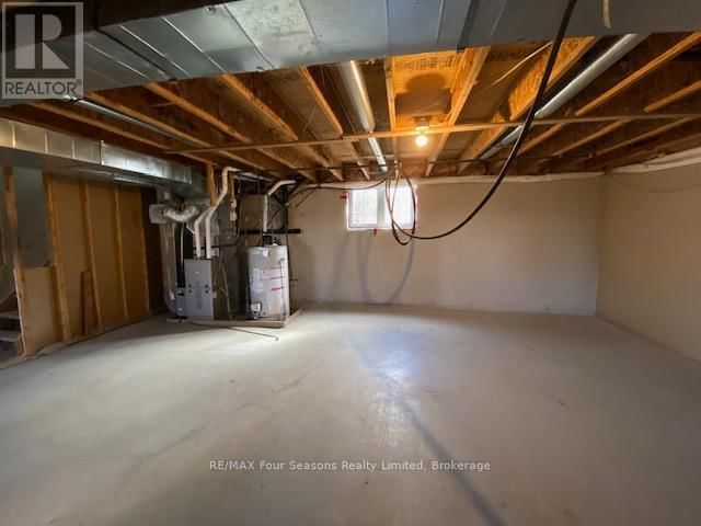 209442 HIGHWAY 26 WEST Image 16