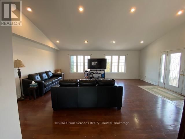 209442 HIGHWAY 26 WEST Image 5