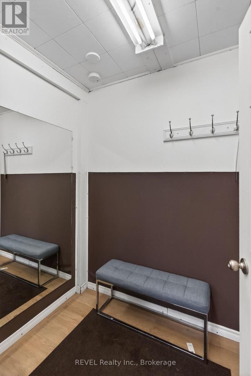 229 MAIN STREET WEST Image 39