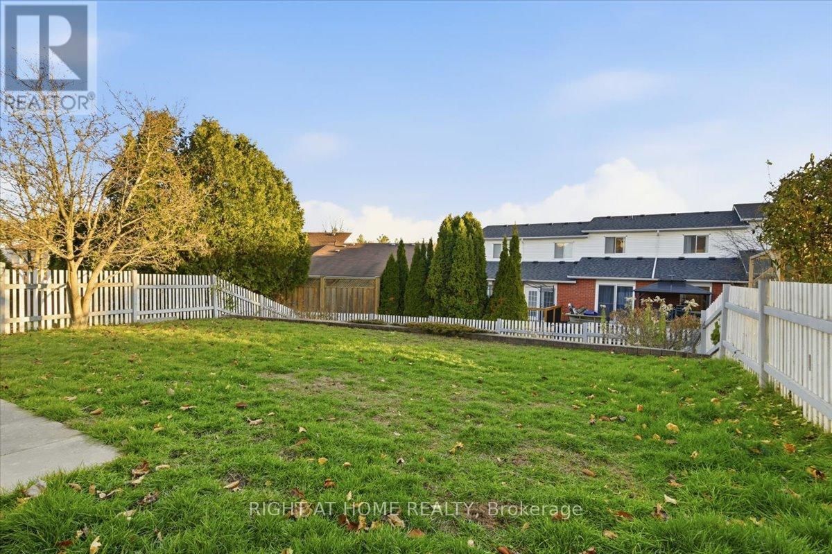 1349 EAGLE CRESCENT Image 16