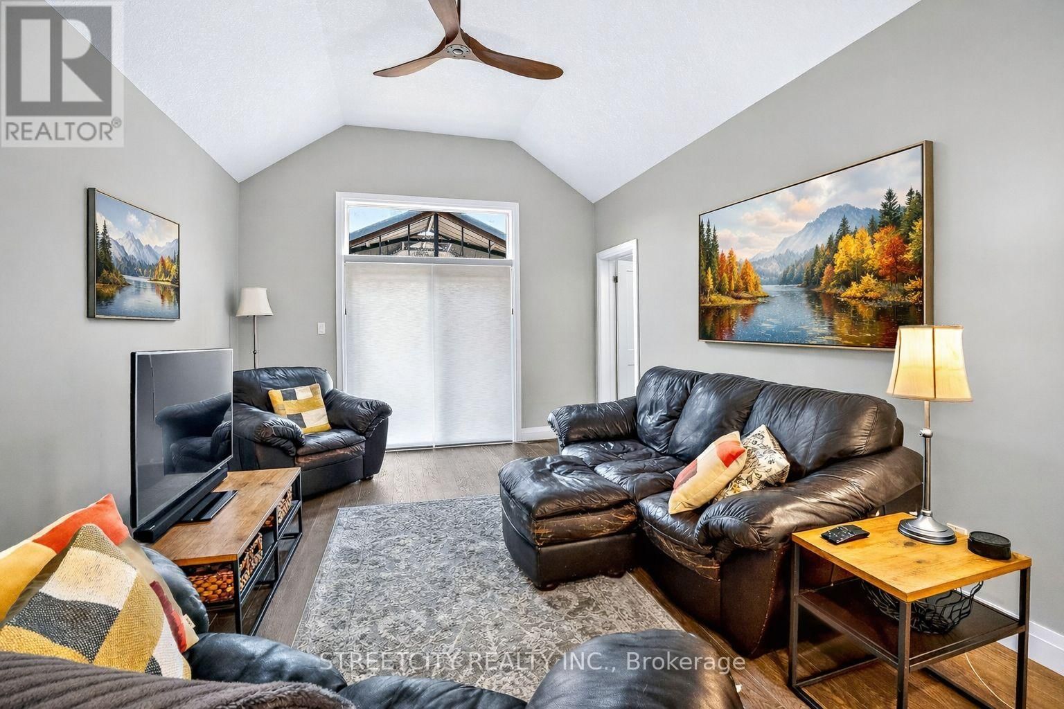 56 COMPASS TRAIL Image 12