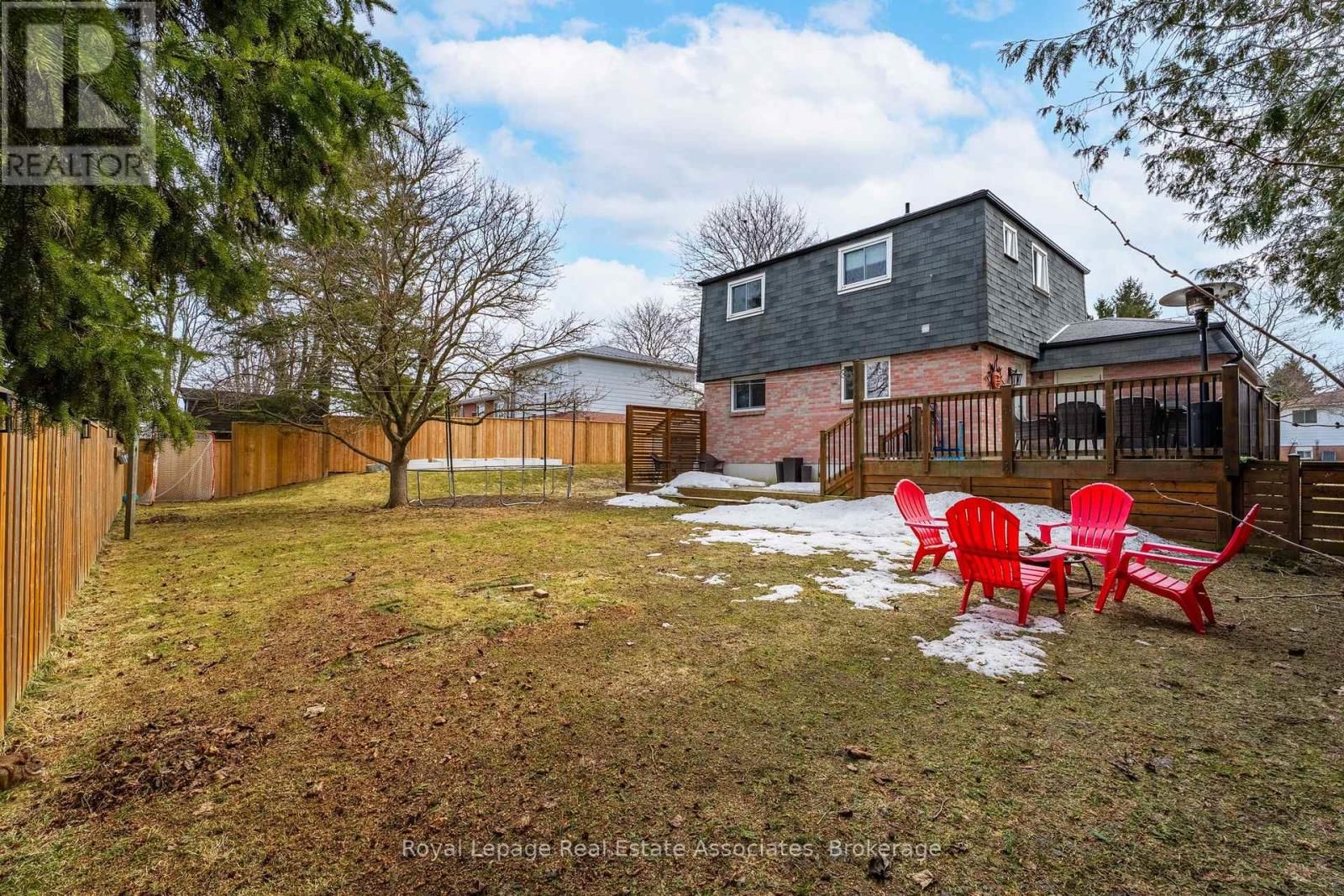 112 SUSAN STREET Image 35