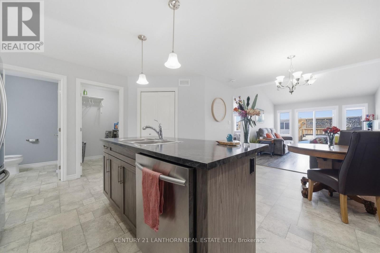 29 SANDHU CRESCENT Image 10