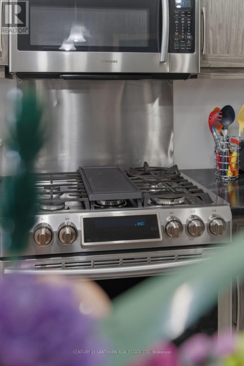 29 SANDHU CRESCENT Image 11