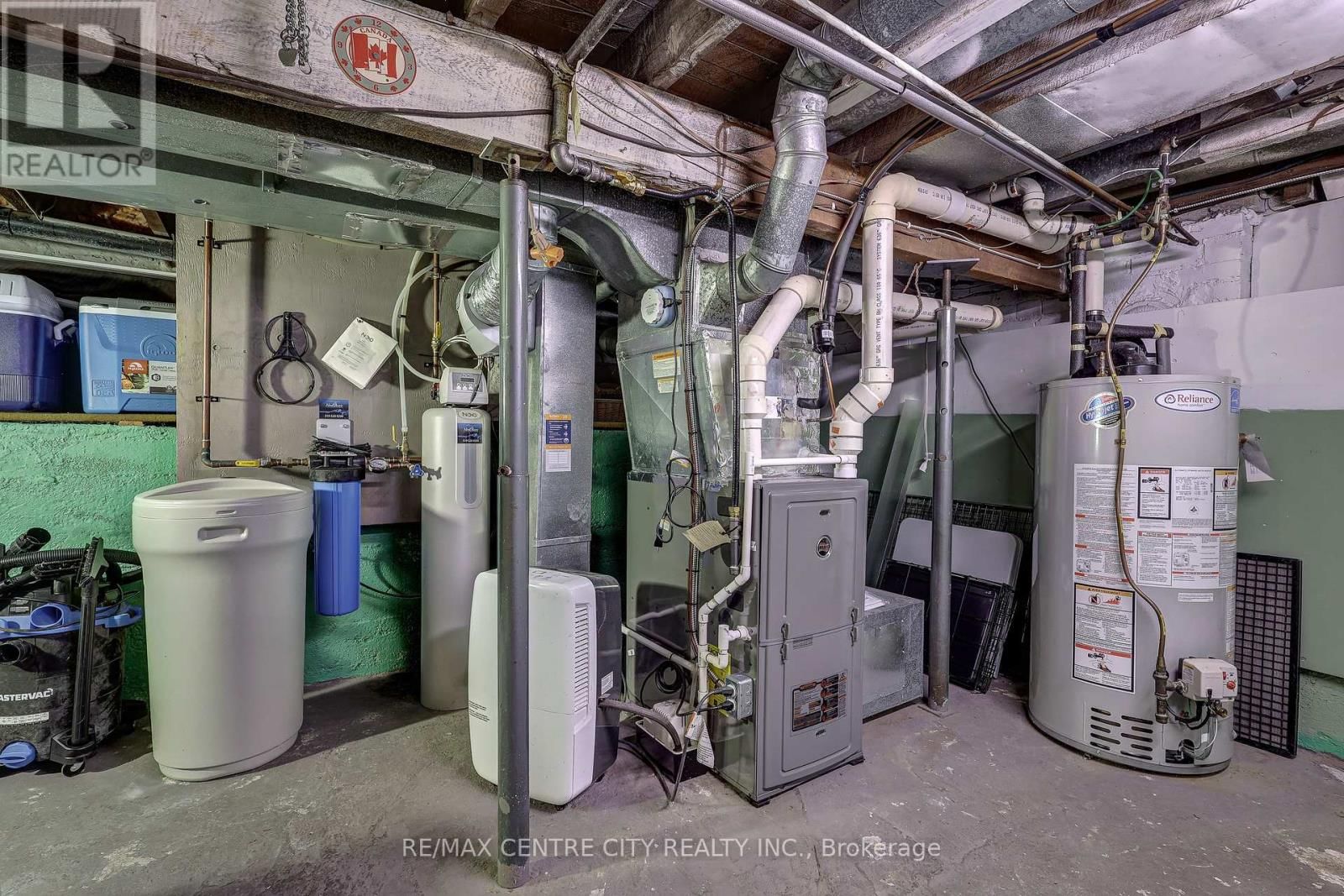 316 TALBOT STREET EAST Image 22