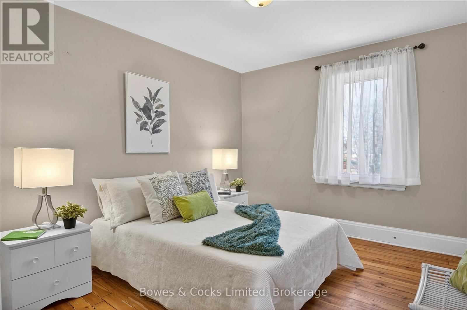 633 DOWNIE STREET Image 33