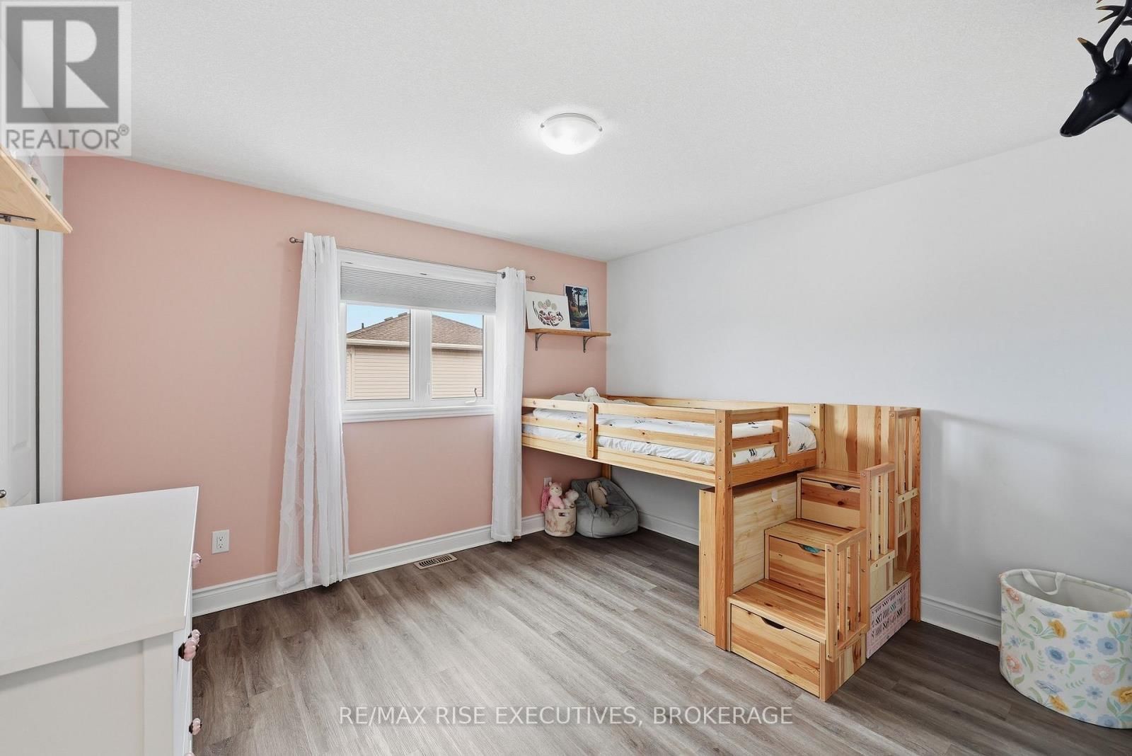 203 KILDARE AVENUE Image 29