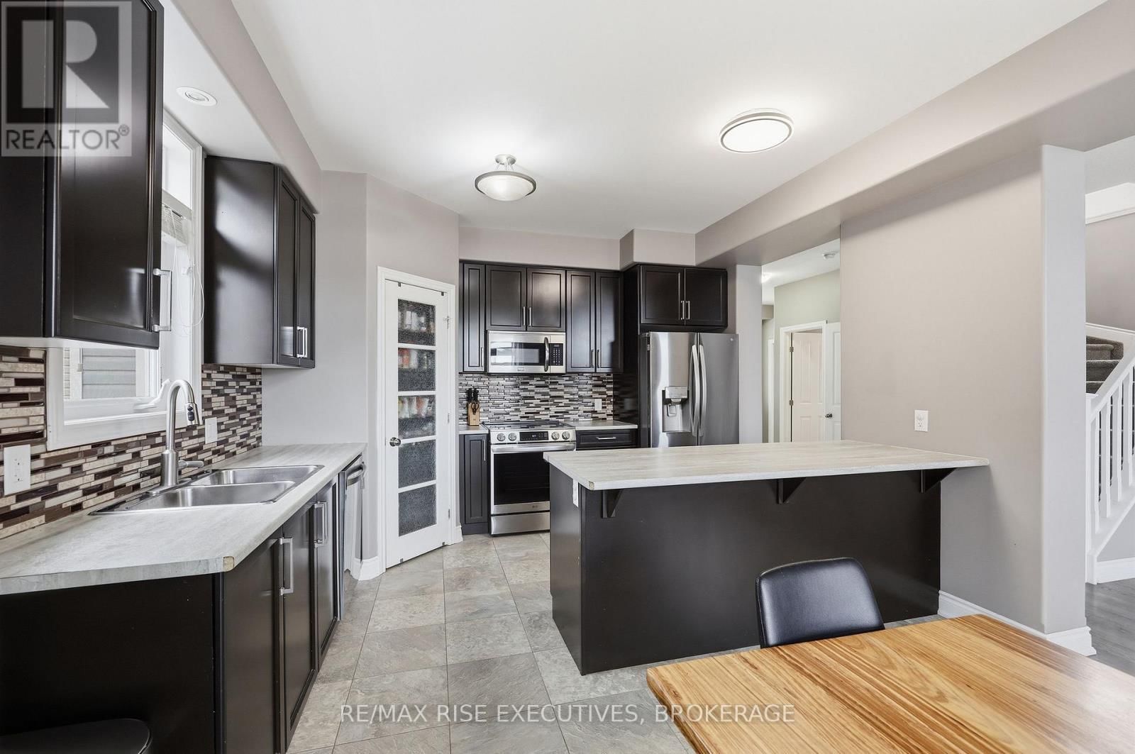 203 KILDARE AVENUE Image 7