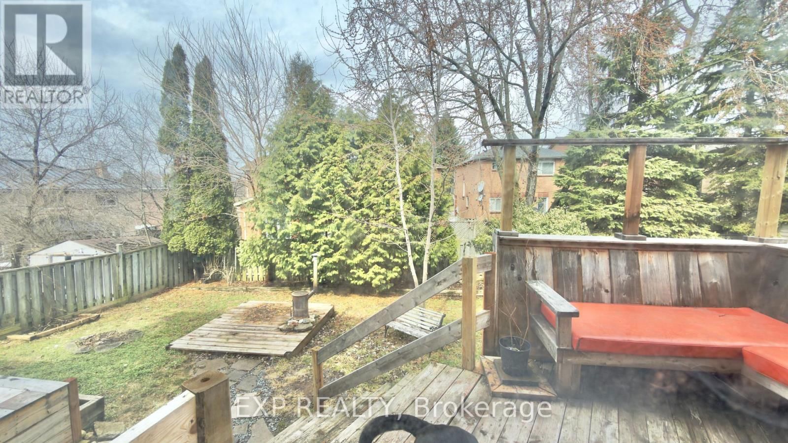 395 BURNETT AVENUE Image 25