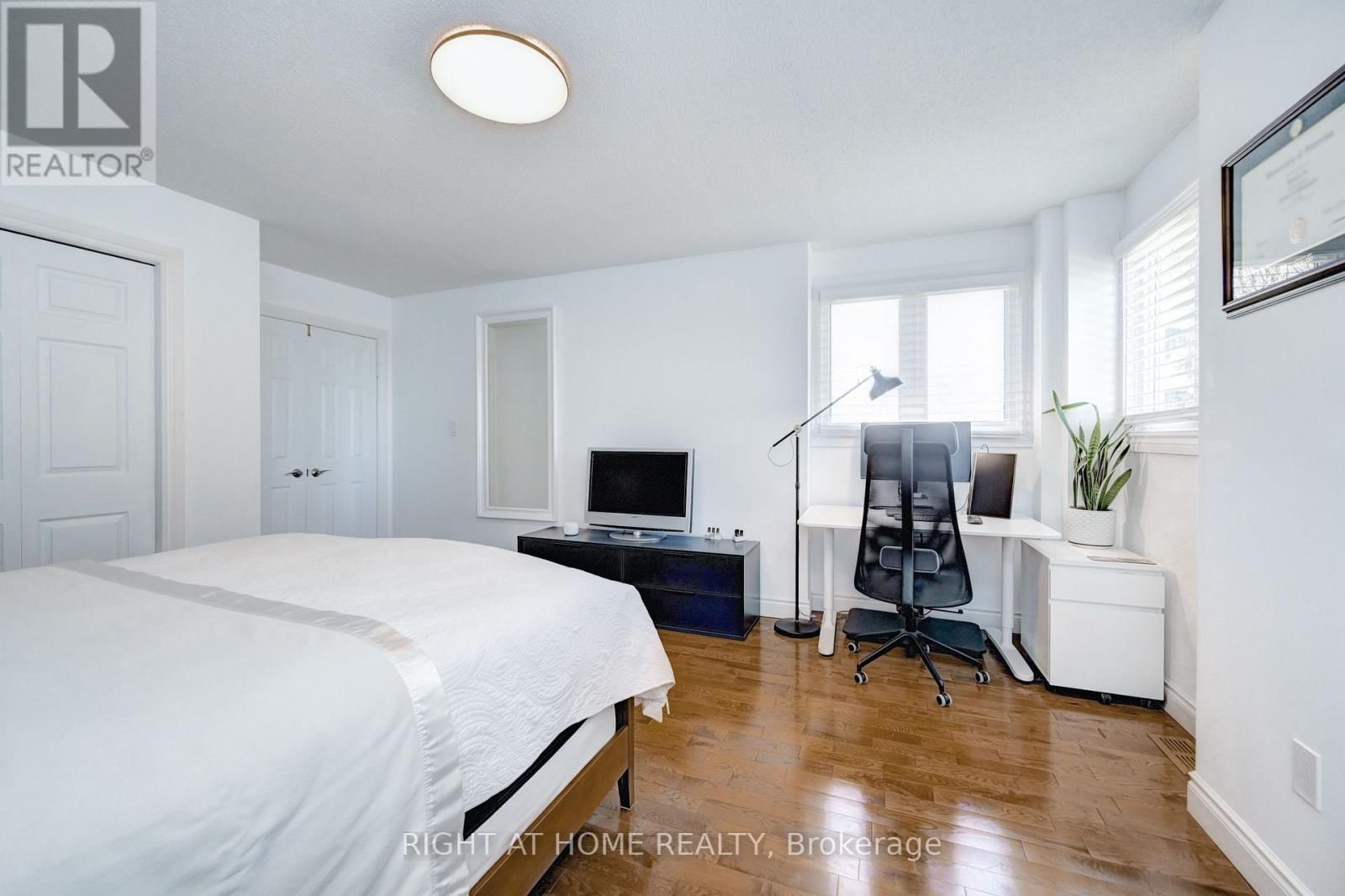 10 - 524 BEECHWOOD DRIVE Image 37