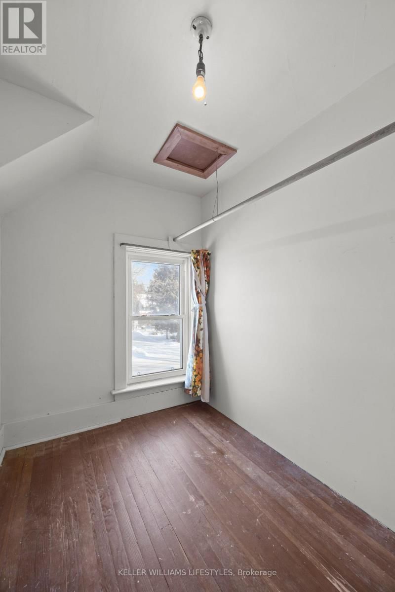 136 QUEEN STREET Image 30