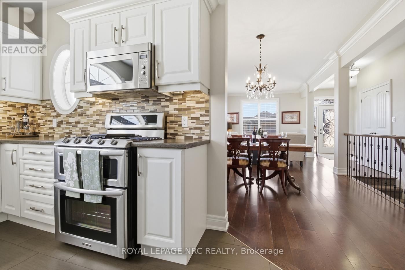 3930 VILLAGE CREEK DRIVE Image 12