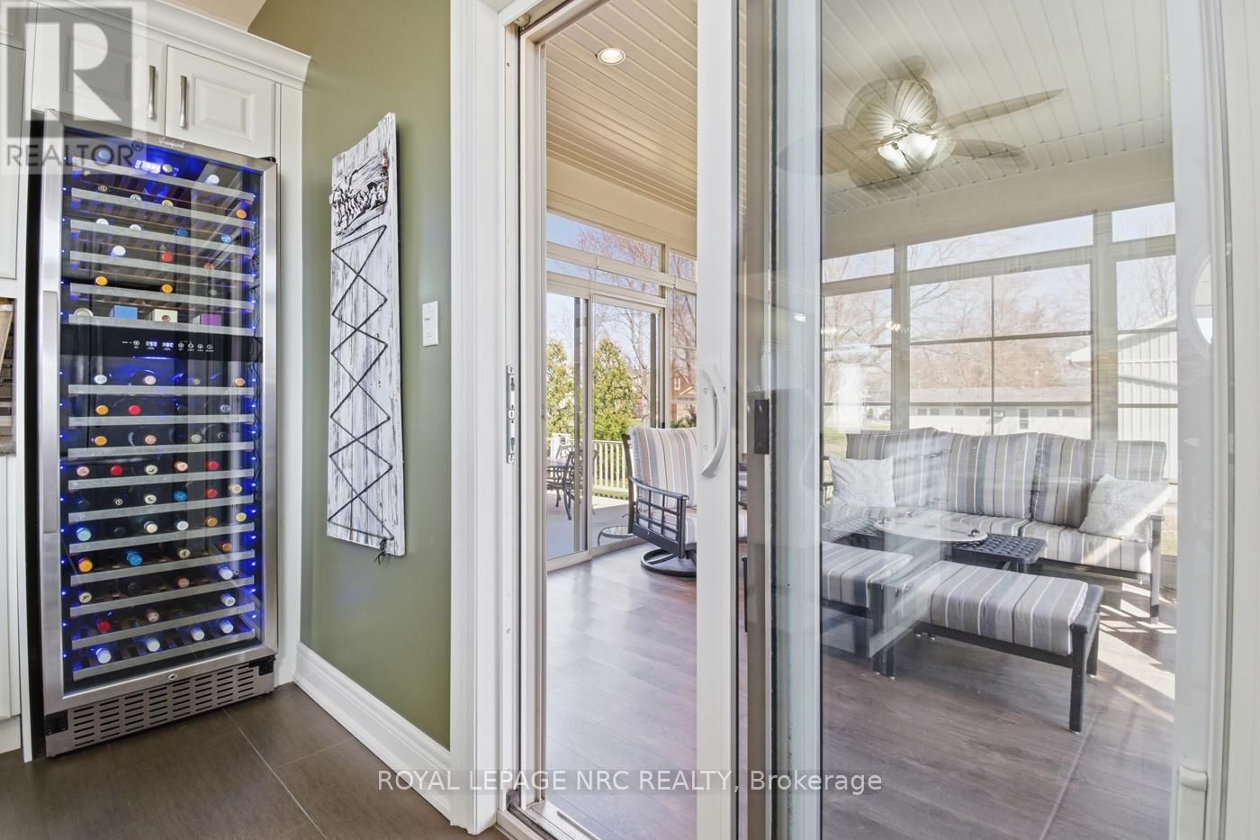 3930 VILLAGE CREEK DRIVE Image 20