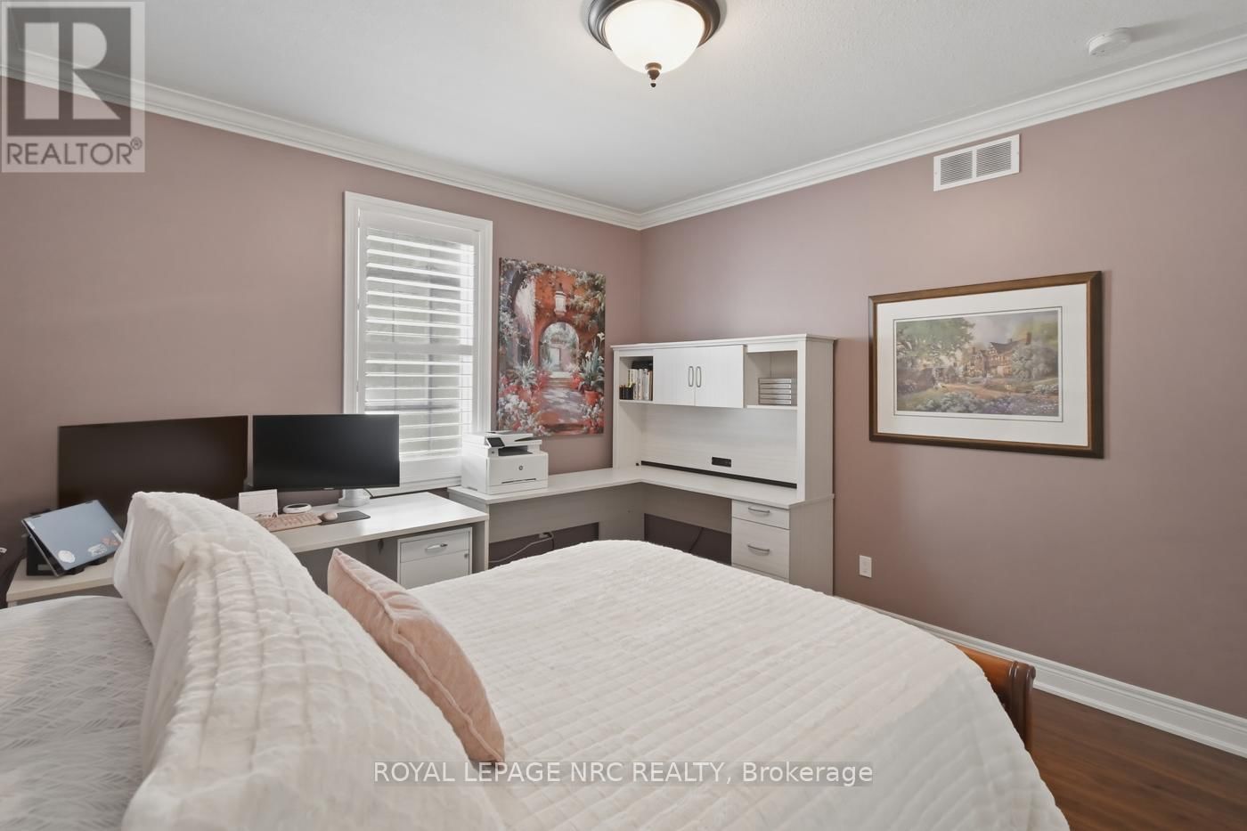 3930 VILLAGE CREEK DRIVE Image 26