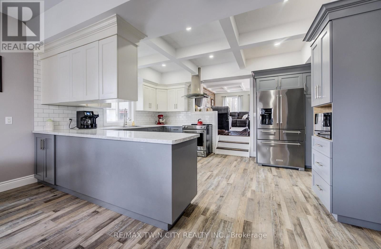 76 BAIRD STREET Image 11