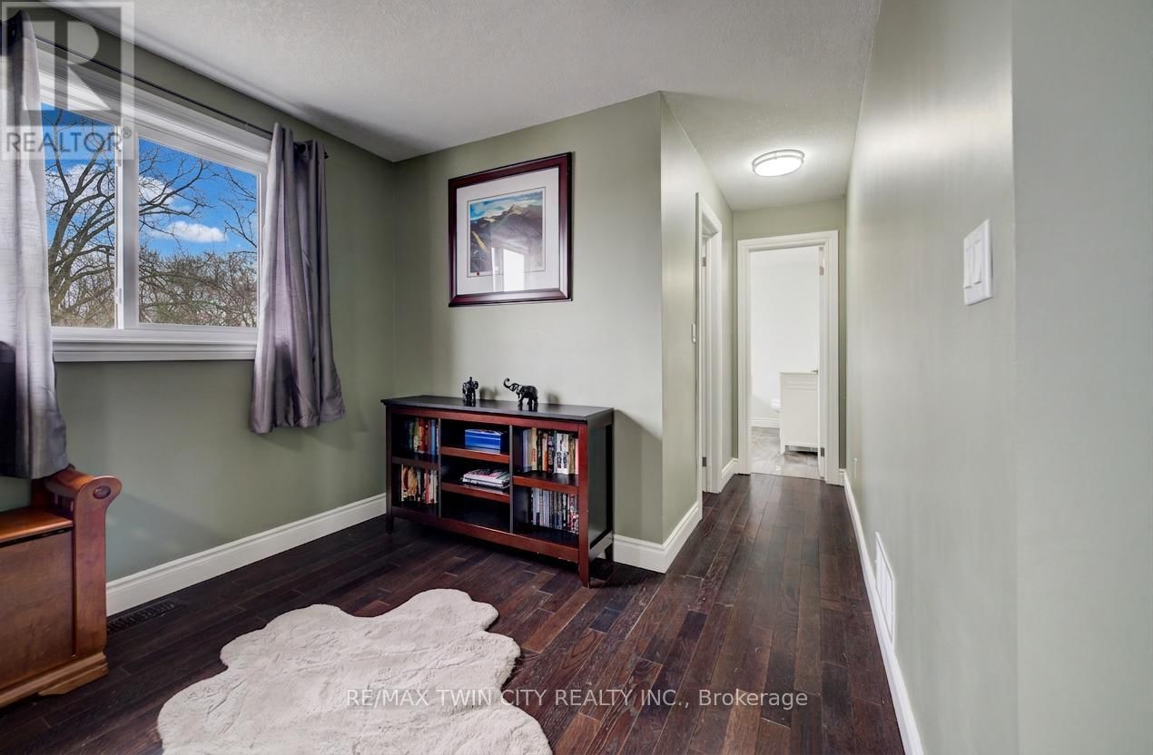 76 BAIRD STREET Image 22