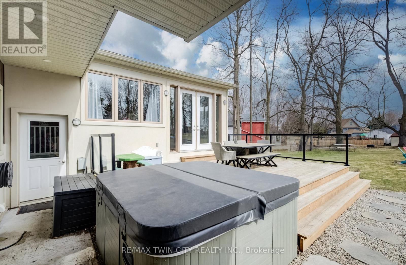 76 BAIRD STREET Image 38