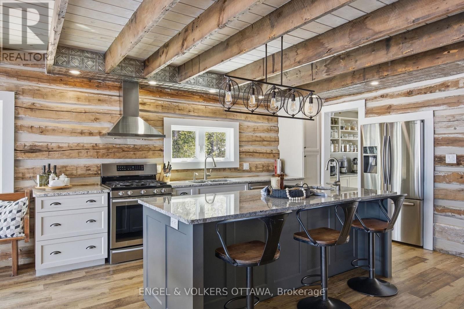 106 WHITES BEACH TRAIL Image 11