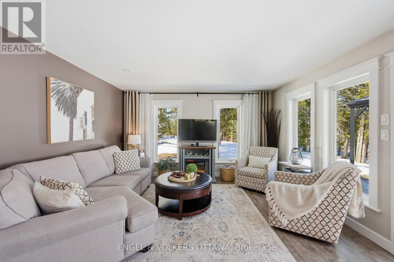 106 WHITES BEACH TRAIL Image 23