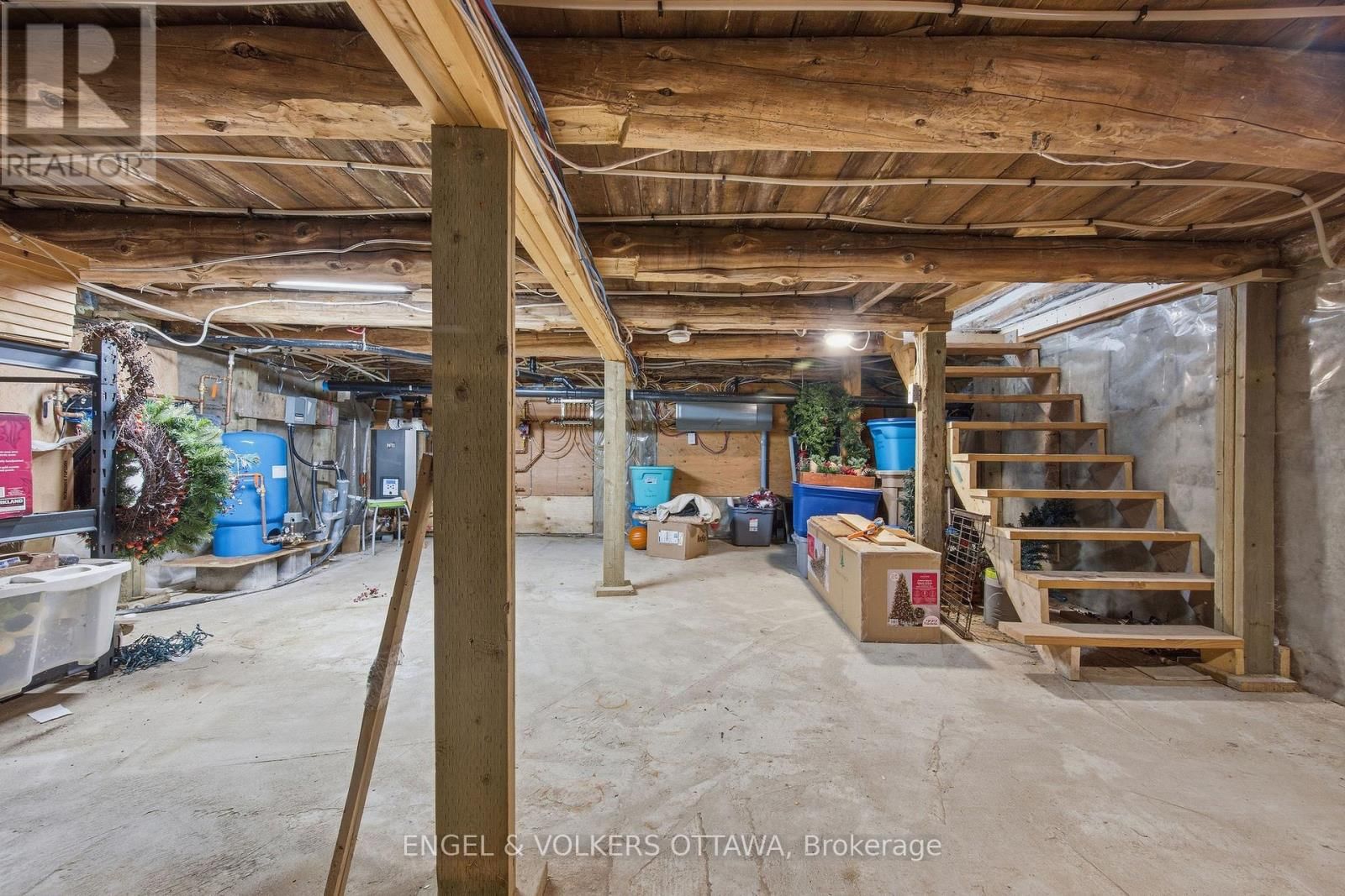 106 WHITES BEACH TRAIL Image 34