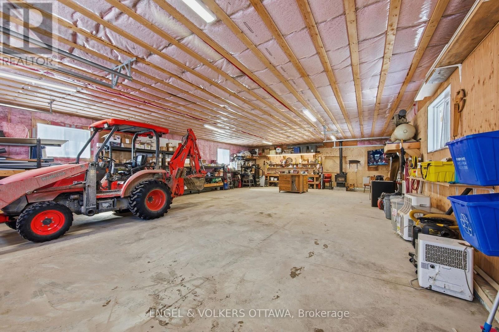 106 WHITES BEACH TRAIL Image 39