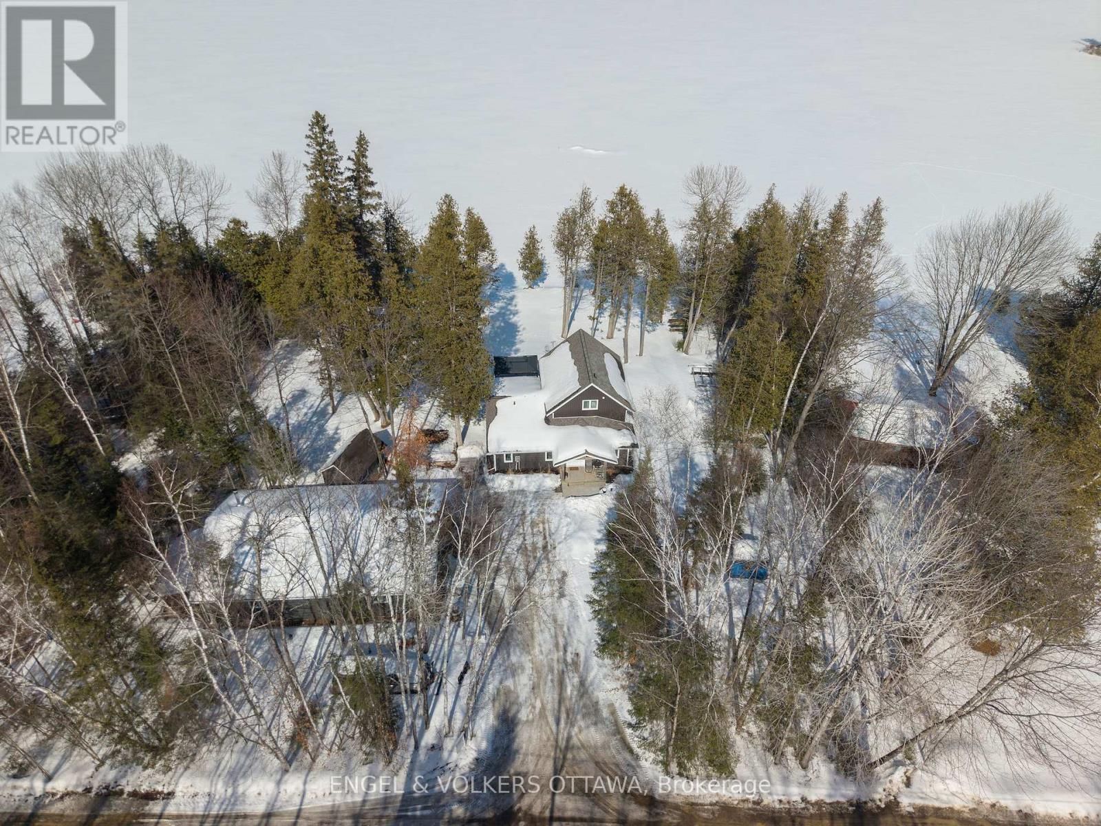 106 WHITES BEACH TRAIL Image 47