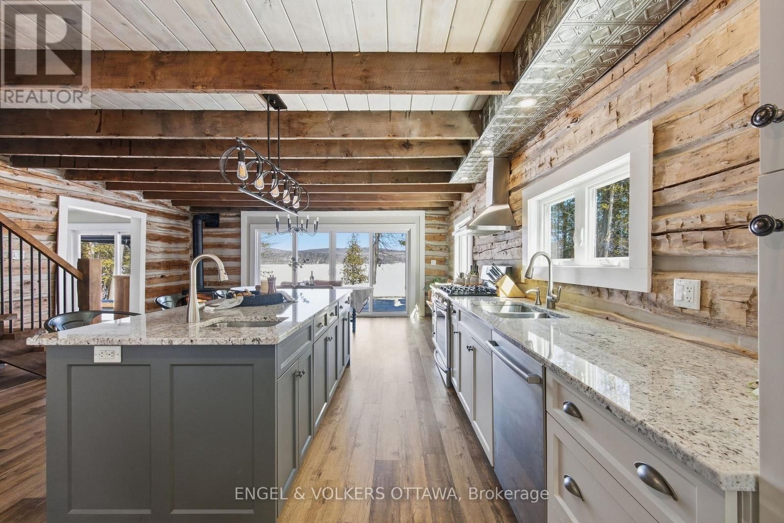 106 WHITES BEACH TRAIL Image 5