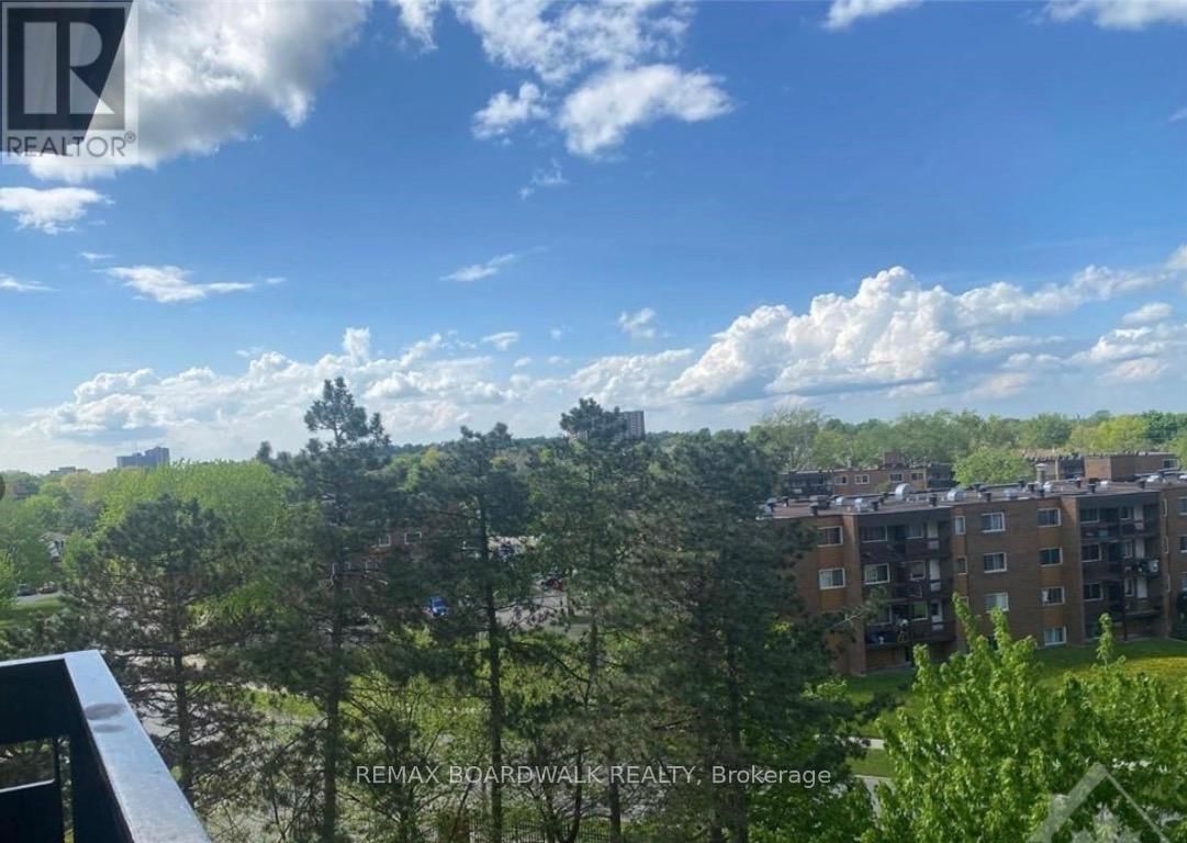 609 - 2000 JASMINE CRESCENT Image 15