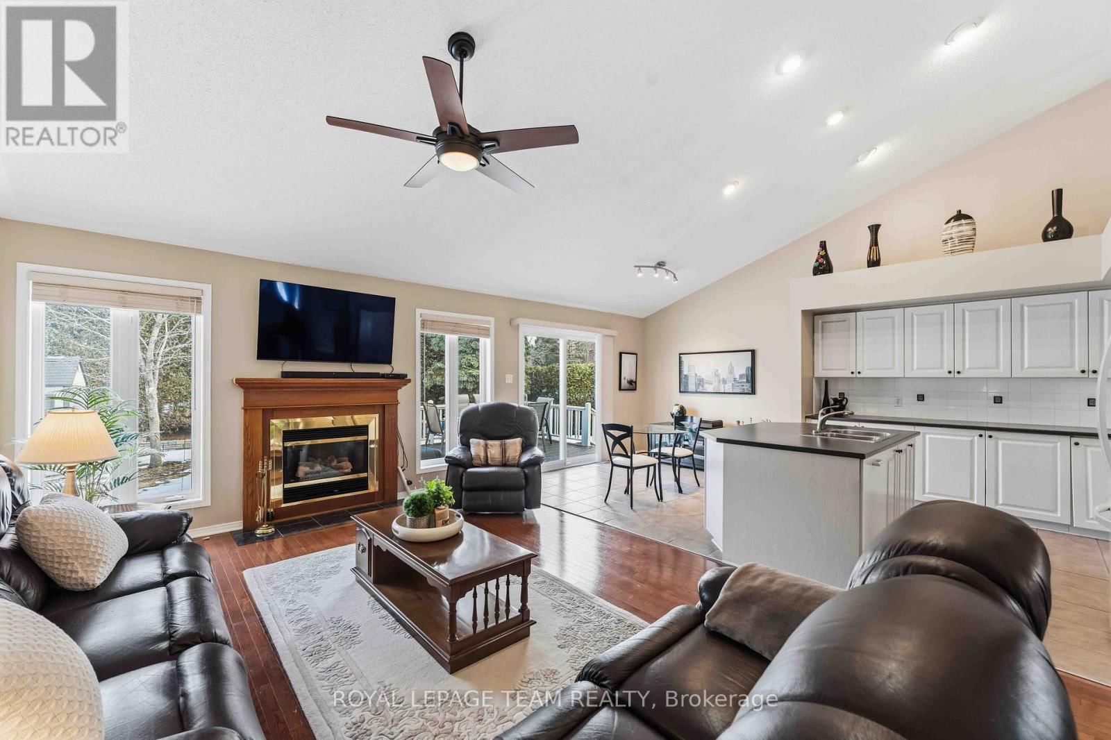 45 BURNSTEAD CRESCENT Image 11