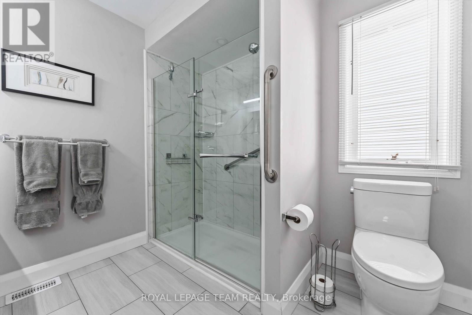 45 BURNSTEAD CRESCENT Image 24