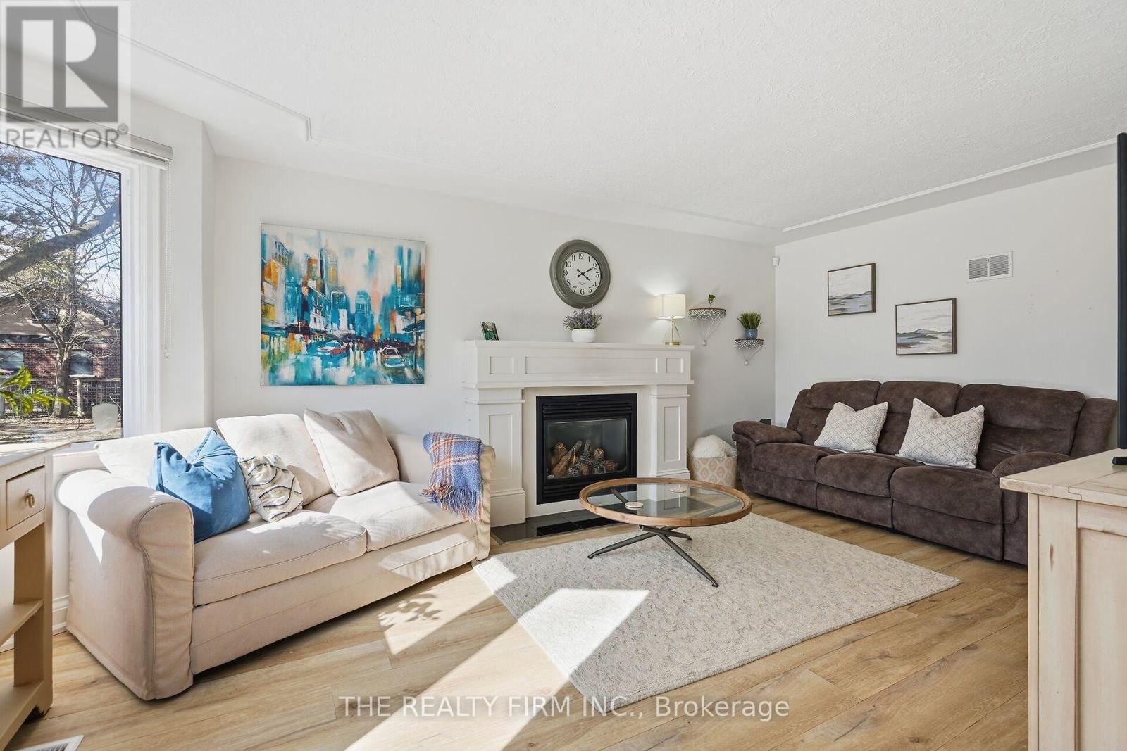 362 RIDOUT STREET SOUTH Image 6