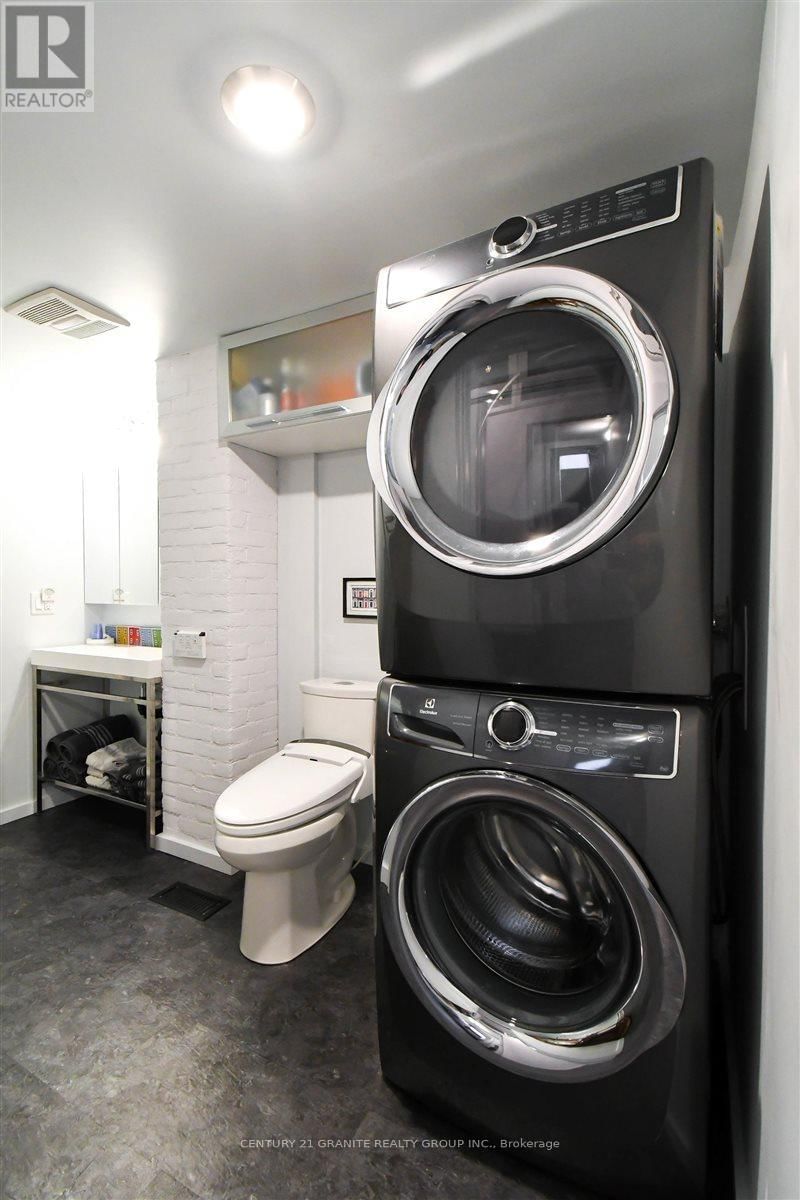 194 HASTINGS STREET NORTH Image 14