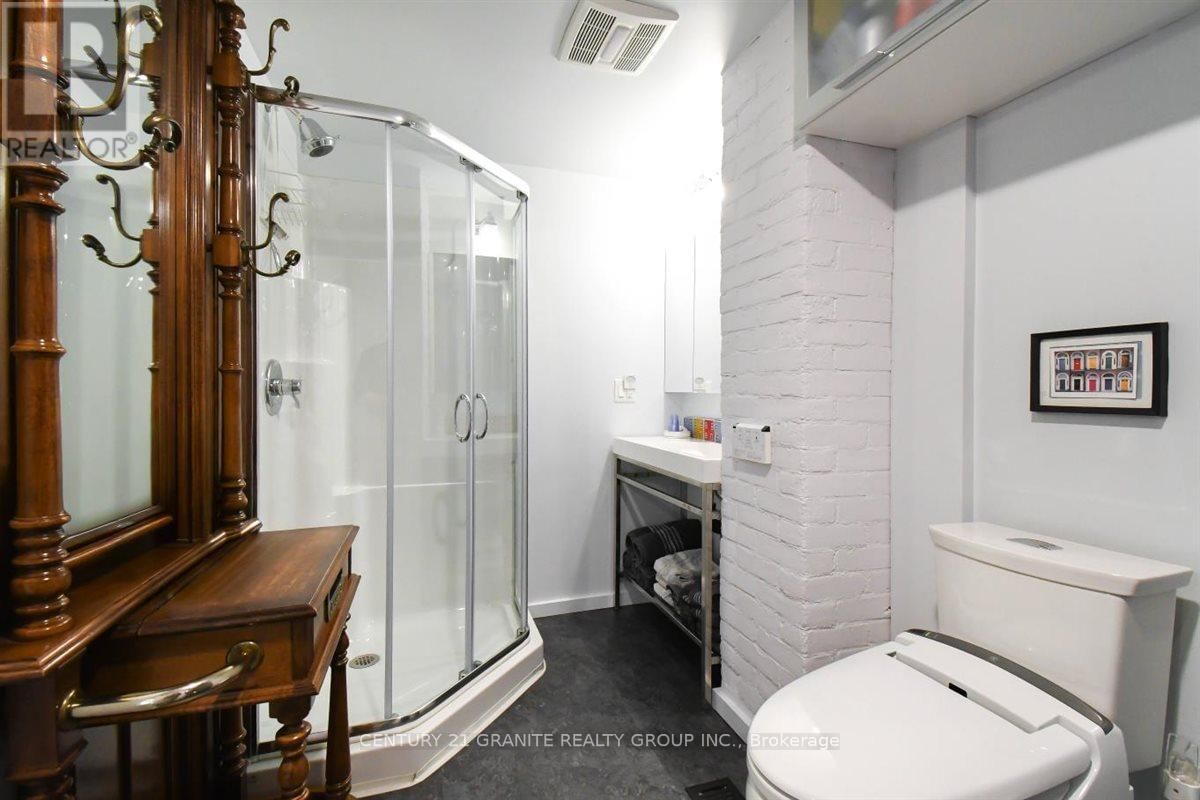 194 HASTINGS STREET NORTH Image 15