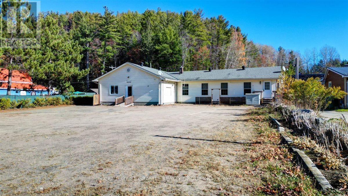 194 HASTINGS STREET NORTH Image 50