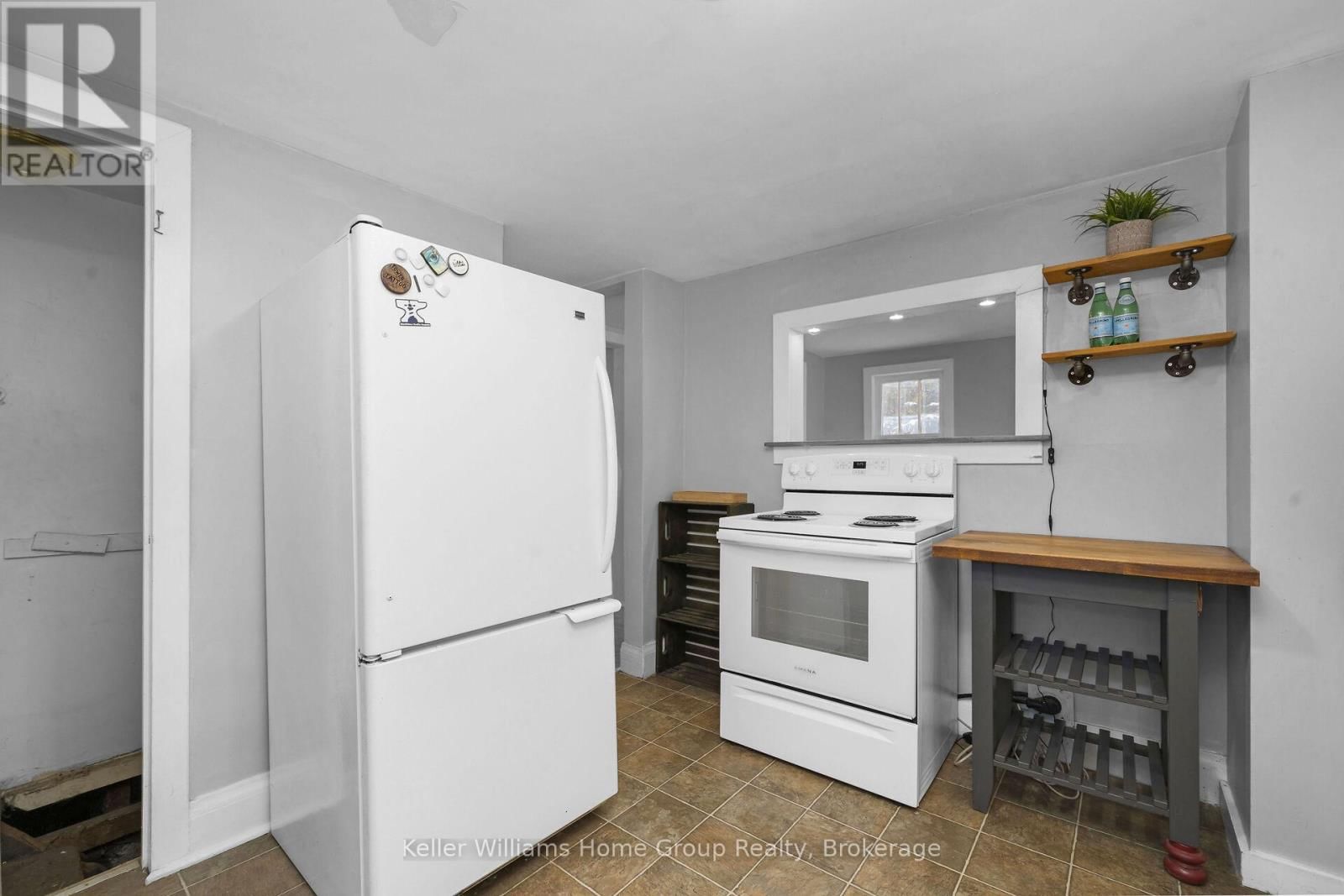 75 WELLESLEY STREET Image 11