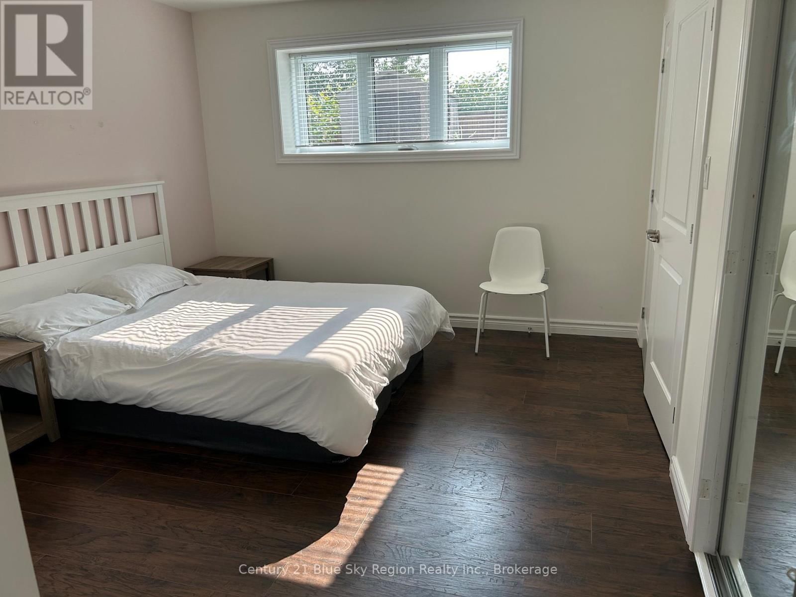 253 KINGSWAY AVENUE Image 17