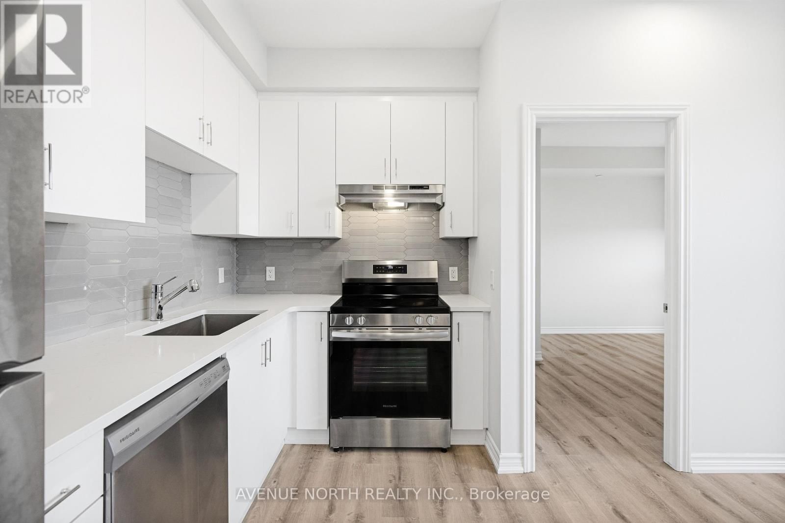 511 - 1350 HEMLOCK ROAD Image 21